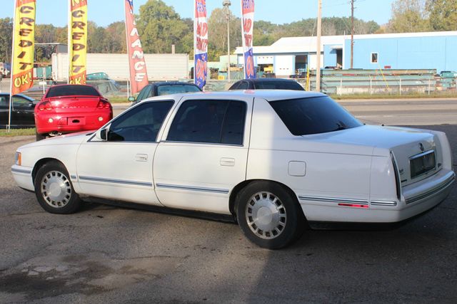 Cadillac Deville 1998 photo 1