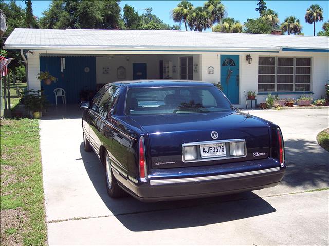Cadillac Deville 1998 photo 2