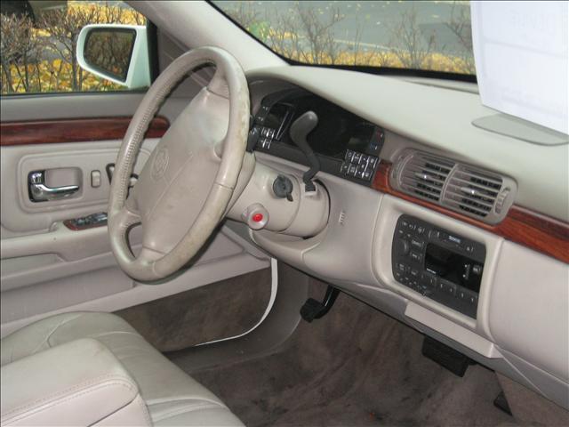 Cadillac Deville 1998 photo 2