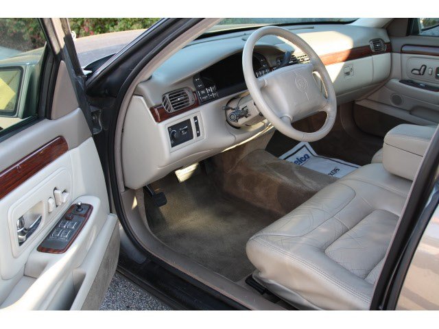 Cadillac Deville 1998 photo 5