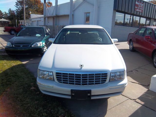 Cadillac Deville 1999 photo 1