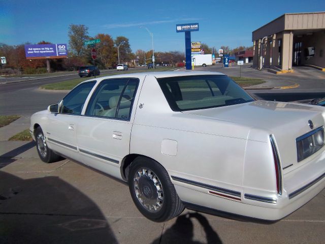 Cadillac Deville 1999 photo 3