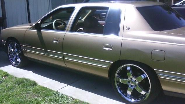 Cadillac Deville 1999 photo 3