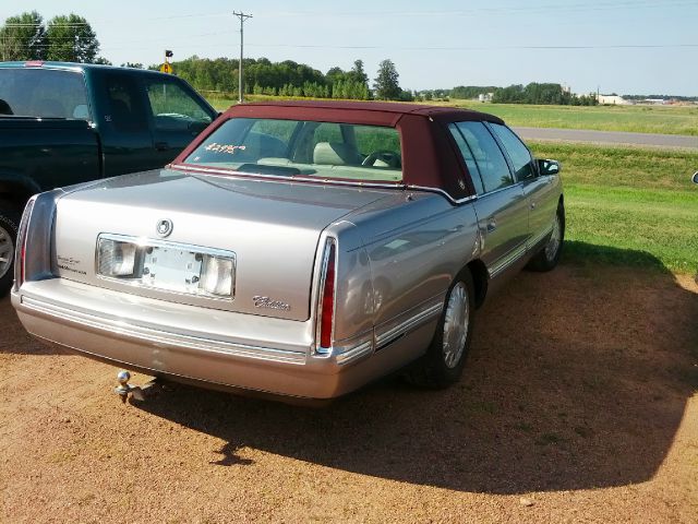Cadillac Deville 1999 photo 1