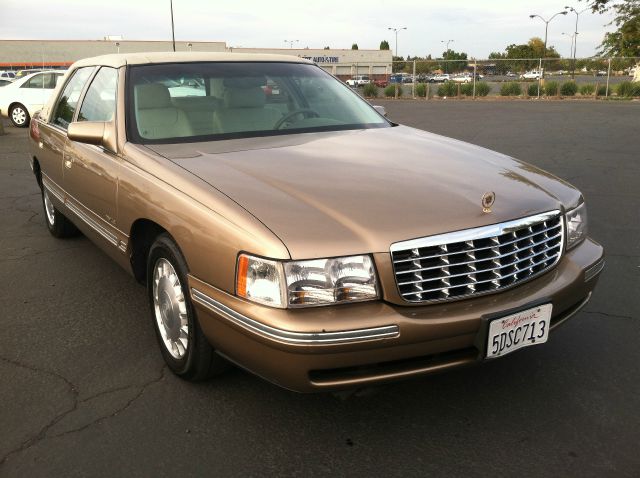 Cadillac Deville 1999 photo 2