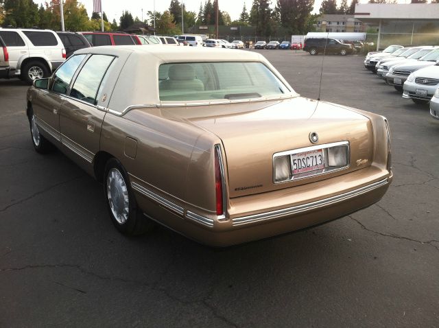 Cadillac Deville 1999 photo 3