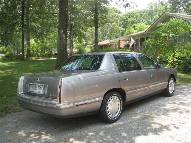 Cadillac Deville 1999 photo 1