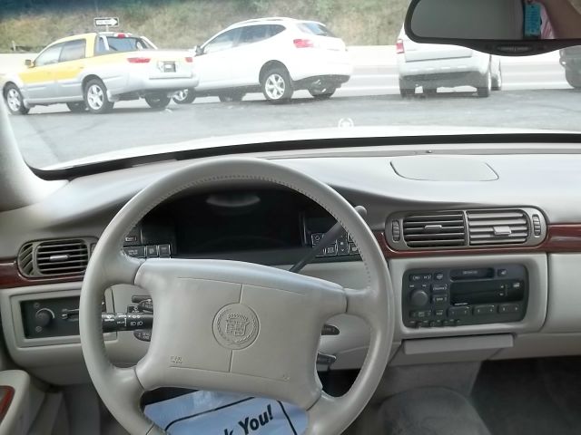 Cadillac Deville 1999 photo 2