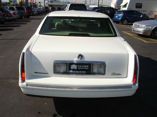 Cadillac Deville 1999 photo 1