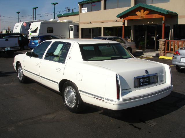 Cadillac Deville 1999 photo 2