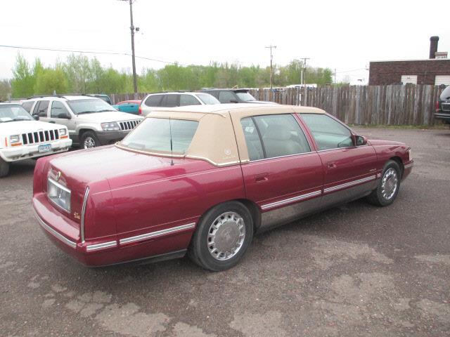 Cadillac Deville 1999 photo 3