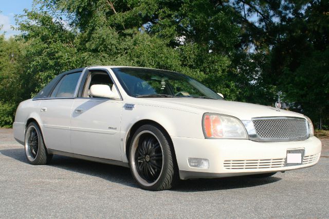 Cadillac Deville 2000 photo 1