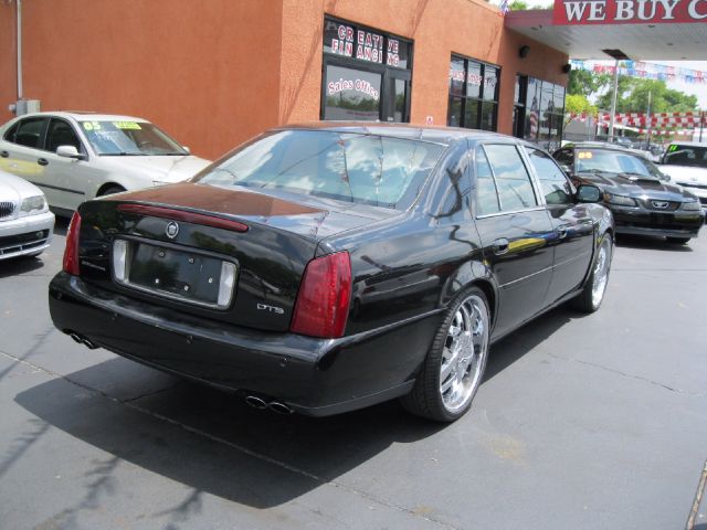 Cadillac Deville 2000 photo 9