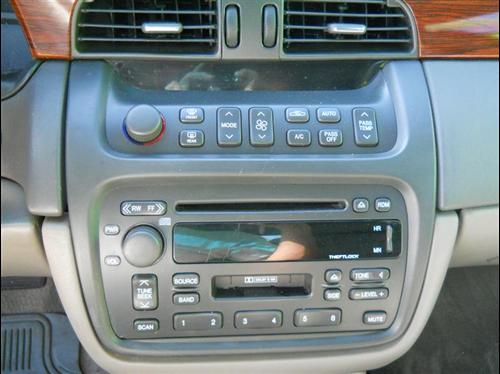 Cadillac Deville 2000 photo 3