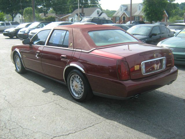 Cadillac Deville 2000 photo 2