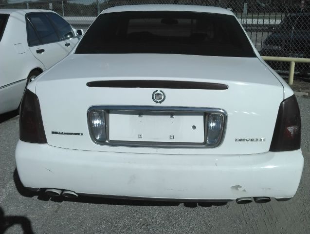 Cadillac Deville 2000 photo 3