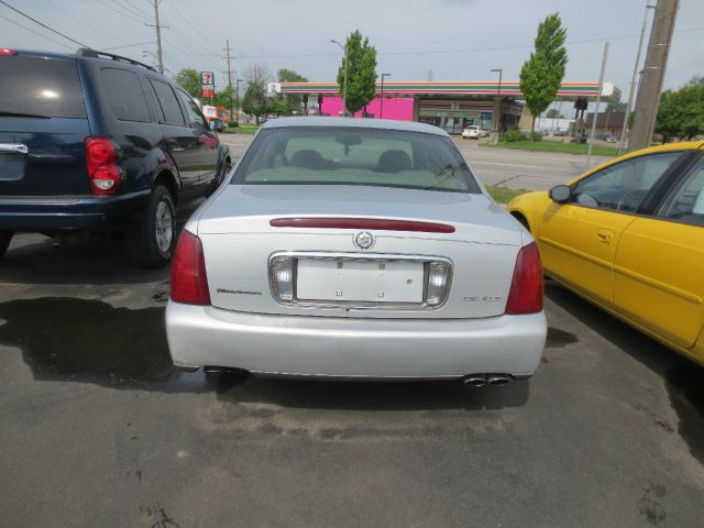 Cadillac Deville 2000 photo 2