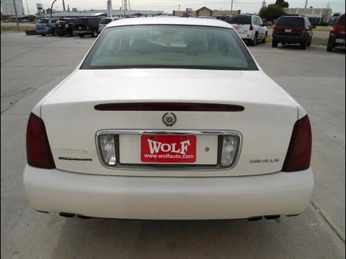 Cadillac Deville 2000 photo 3
