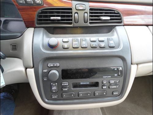 Cadillac Deville 2000 photo 4