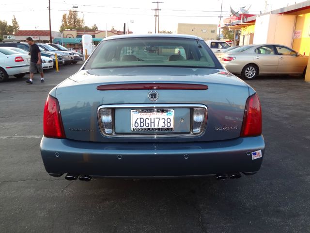 Cadillac Deville 2000 photo 4