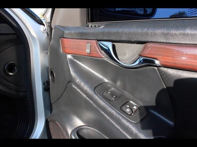 Cadillac Deville 2000 photo 23