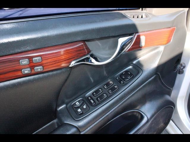 Cadillac Deville 2000 photo 30