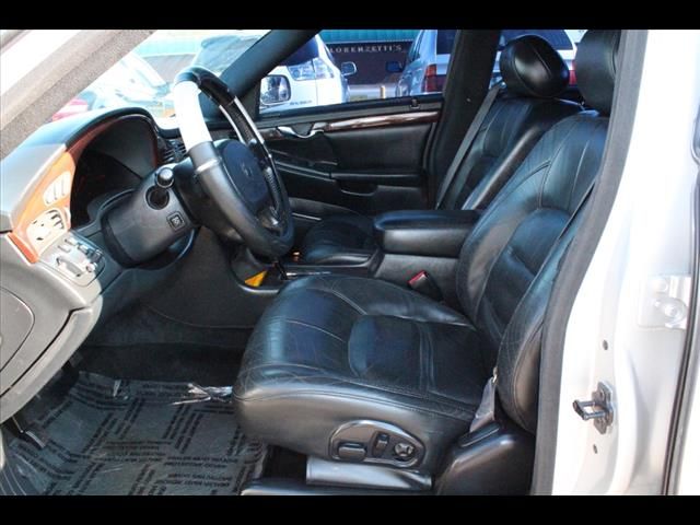 Cadillac Deville 2000 photo 35