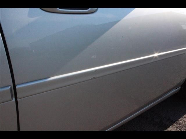 Cadillac Deville 2000 photo 39