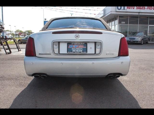 Cadillac Deville 2000 photo 43