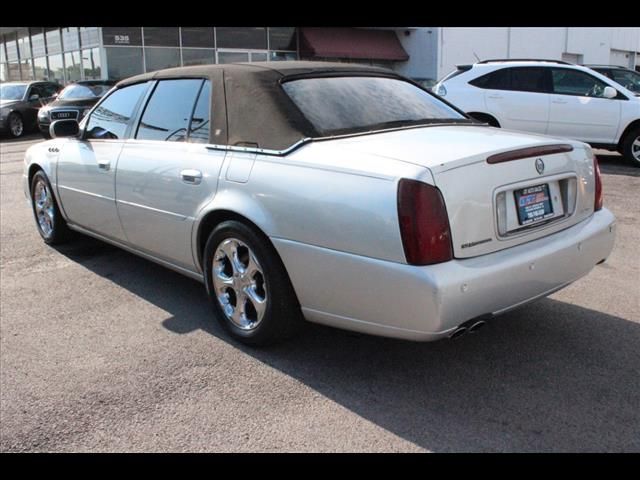 Cadillac Deville 2000 photo 44