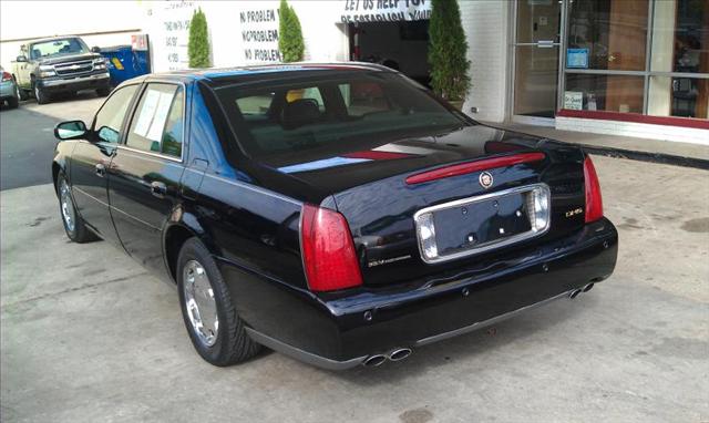 Cadillac Deville 2000 photo 1