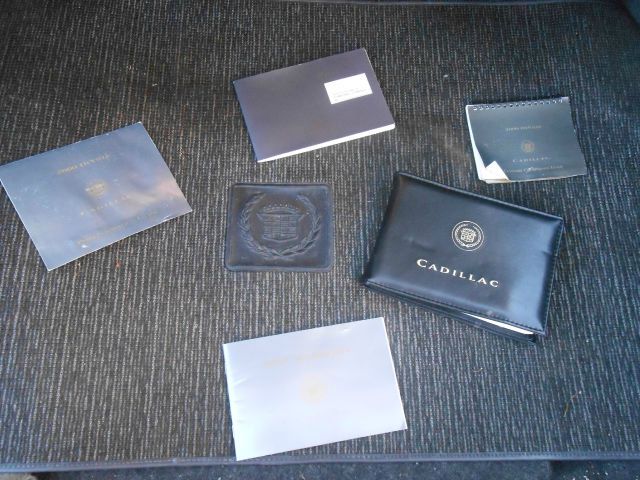 Cadillac Deville 2000 photo 3