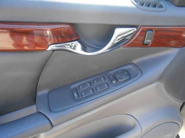 Cadillac Deville 2000 photo 4