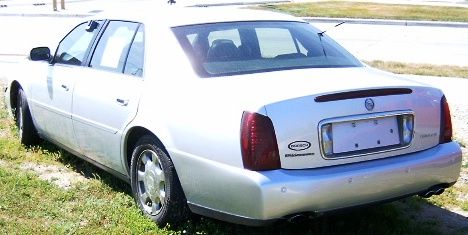 Cadillac Deville 2000 photo 1