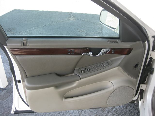 Cadillac Deville 2000 photo 2