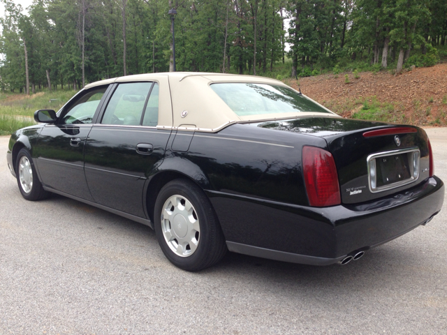 Cadillac Deville 2000 photo 11