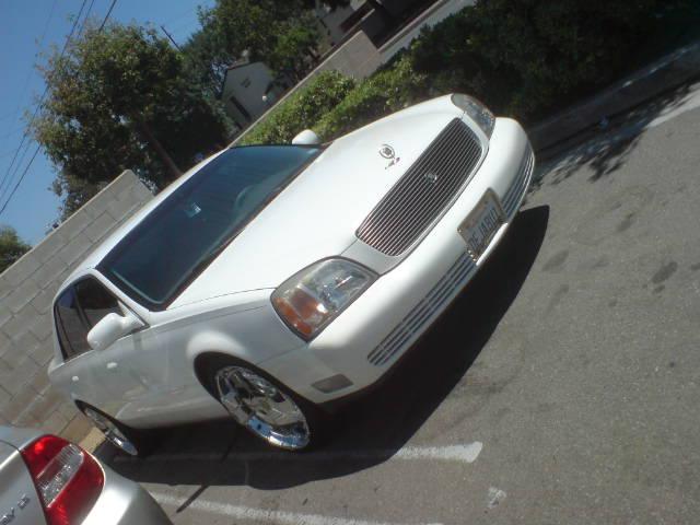 Cadillac Deville 2001 photo 3