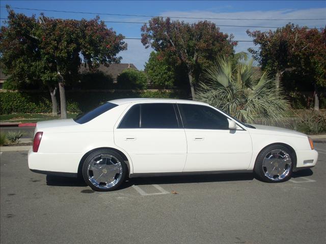 Cadillac Deville 2001 photo 2