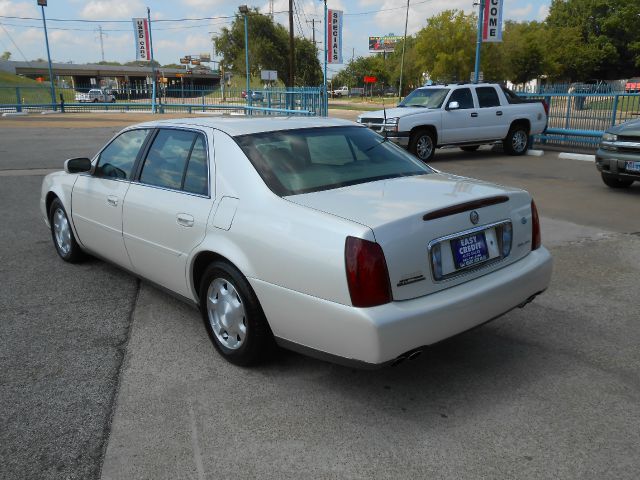 Cadillac Deville 2001 photo 1