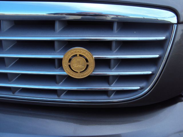 Cadillac Deville 2001 photo 3