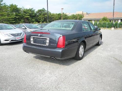 Cadillac Deville 2001 photo 1