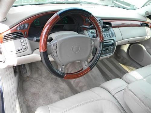 Cadillac Deville 2001 photo 3