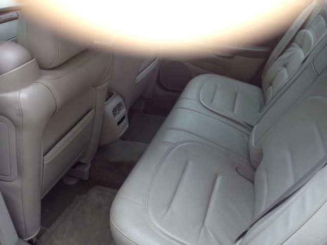 Cadillac Deville 2001 photo 3