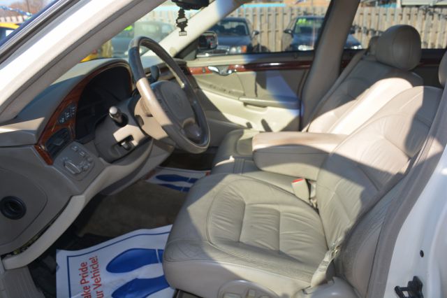 Cadillac Deville 2001 photo 3