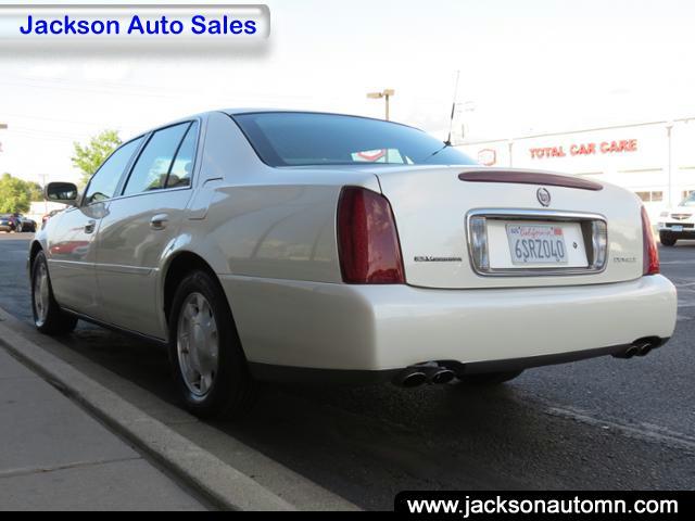 Cadillac Deville 2001 photo 4