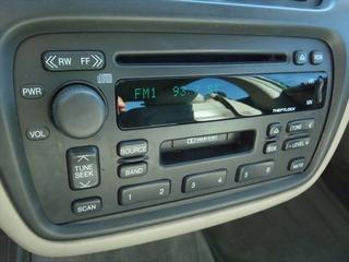 Cadillac Deville 2001 photo 3