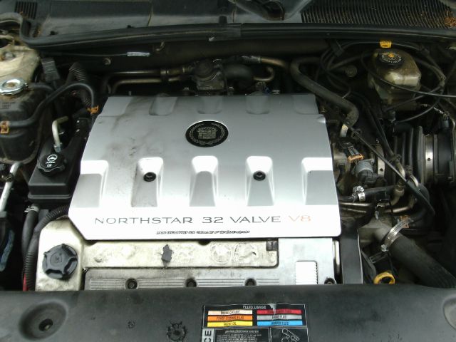 Cadillac Deville 2001 photo 2