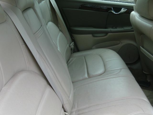 Cadillac Deville 2001 photo 3