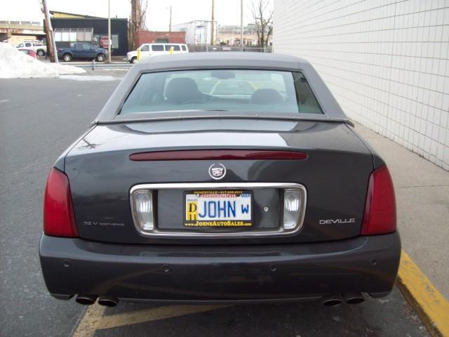 Cadillac Deville 2002 photo 3