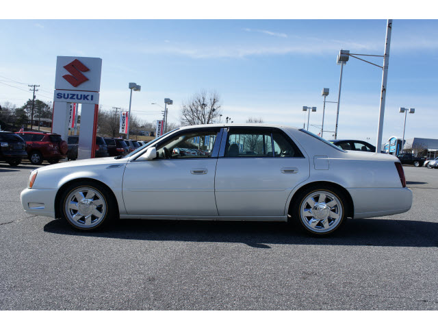 Cadillac Deville 2002 photo 1